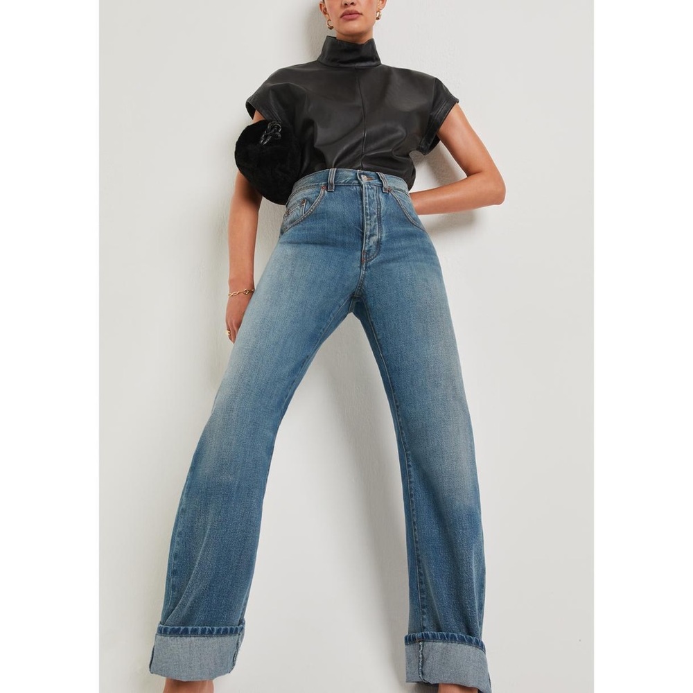 Victoria Beckham Drew Midrise Curve Vintage Denim Jean